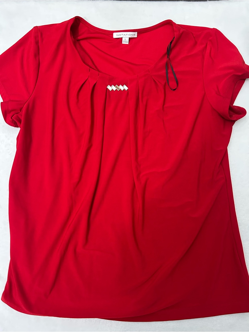 NOTATIONS Bright Red Short Sleeve Knit Top with Decorative Accent